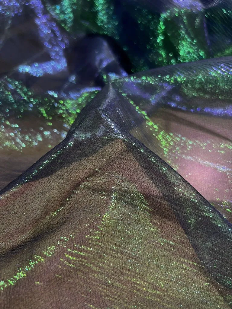 LIQUID ORGANZA FABRIC WITH IRIDESCENT HOLOGRAPHIC EFFECT [FWD-TULLE443]