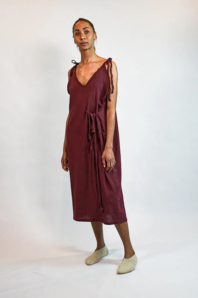 MAROON METIS DRESS