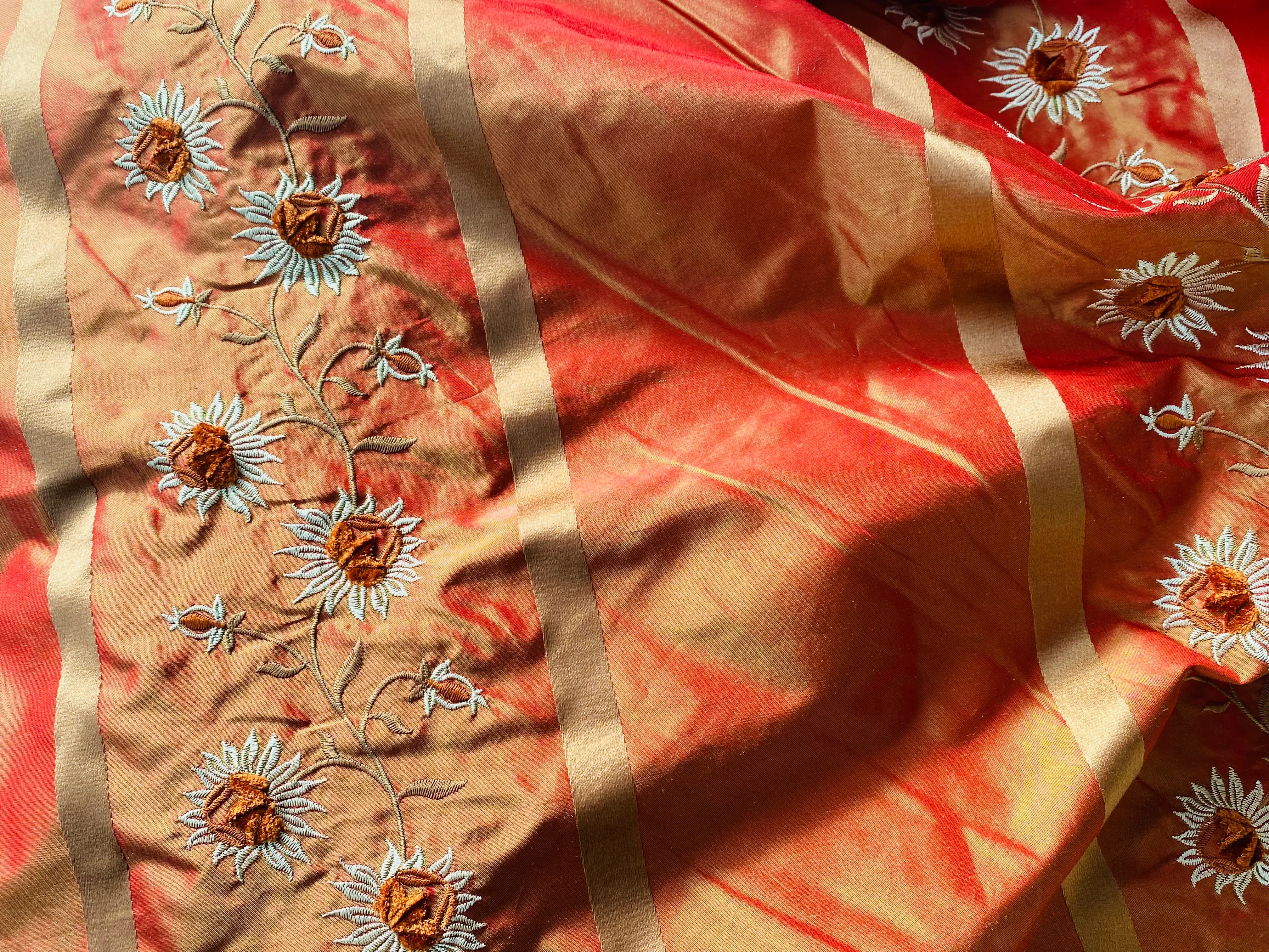 NEW Duchess Getty 100% Silk Taffeta Embroidered Scroll Stripe Floral Motif Cream Red with Gold Iridescence