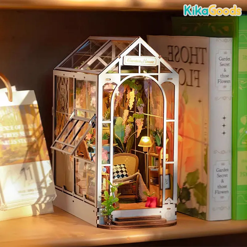 Rolife Book Nook Shelf Insert - Garden House